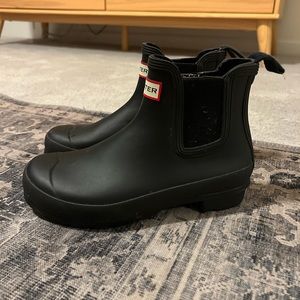 hunter women’s black chelsea boots